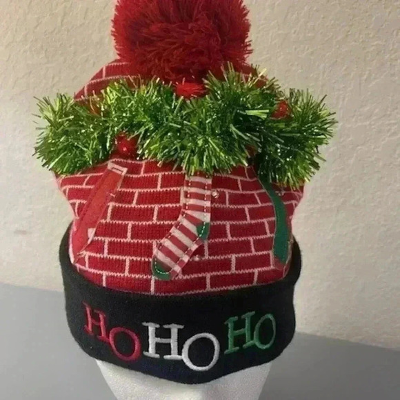 Adult Unisex Knitted Christmas Benie Hat with Pom Pom Cuffed Skull Cap - Picture 6 of 6